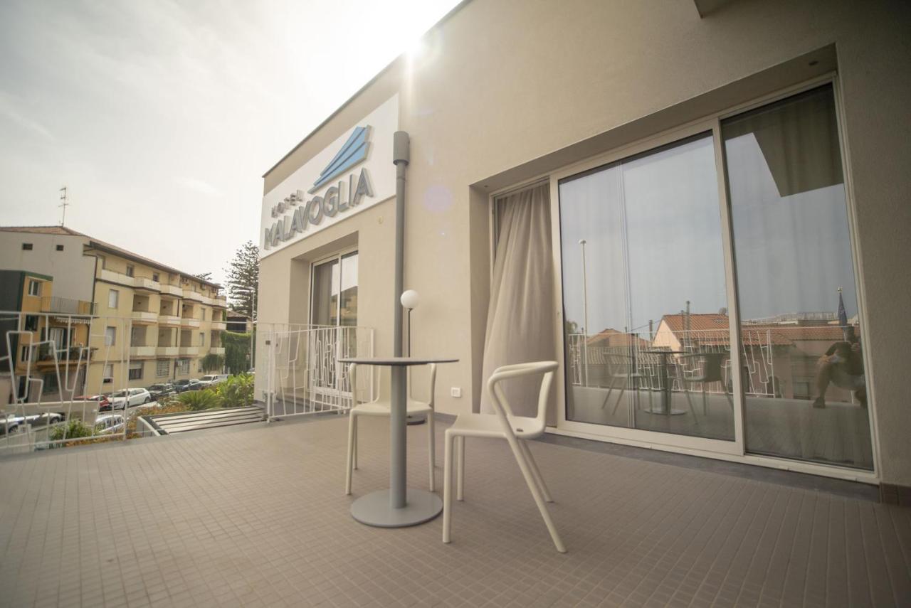 Hotel Malavoglia Aci Castello Esterno foto