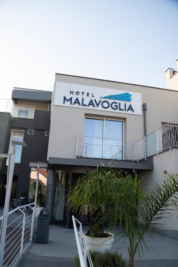 Hotel Malavoglia Aci Castello Esterno foto
