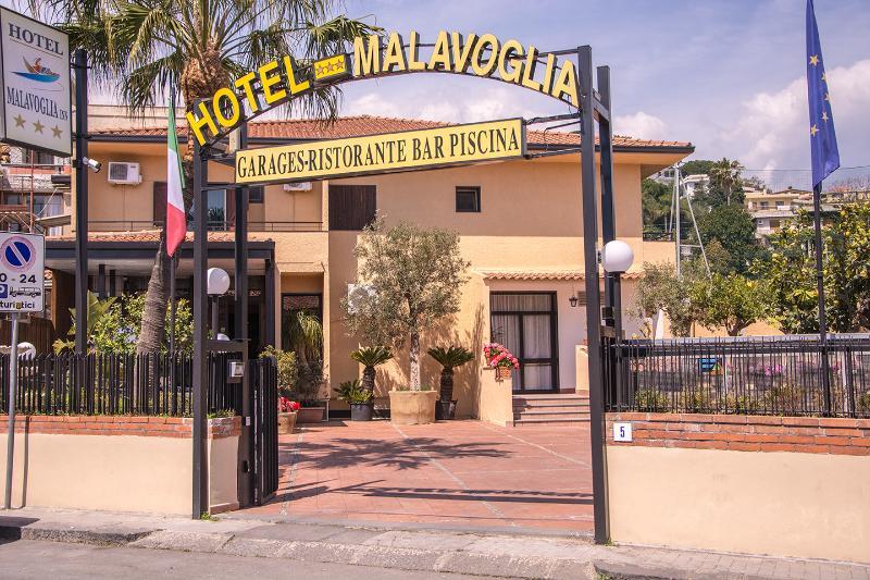 Hotel Malavoglia Aci Castello Esterno foto
